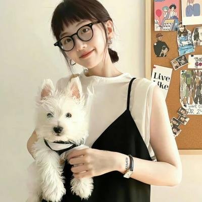 深深腥红